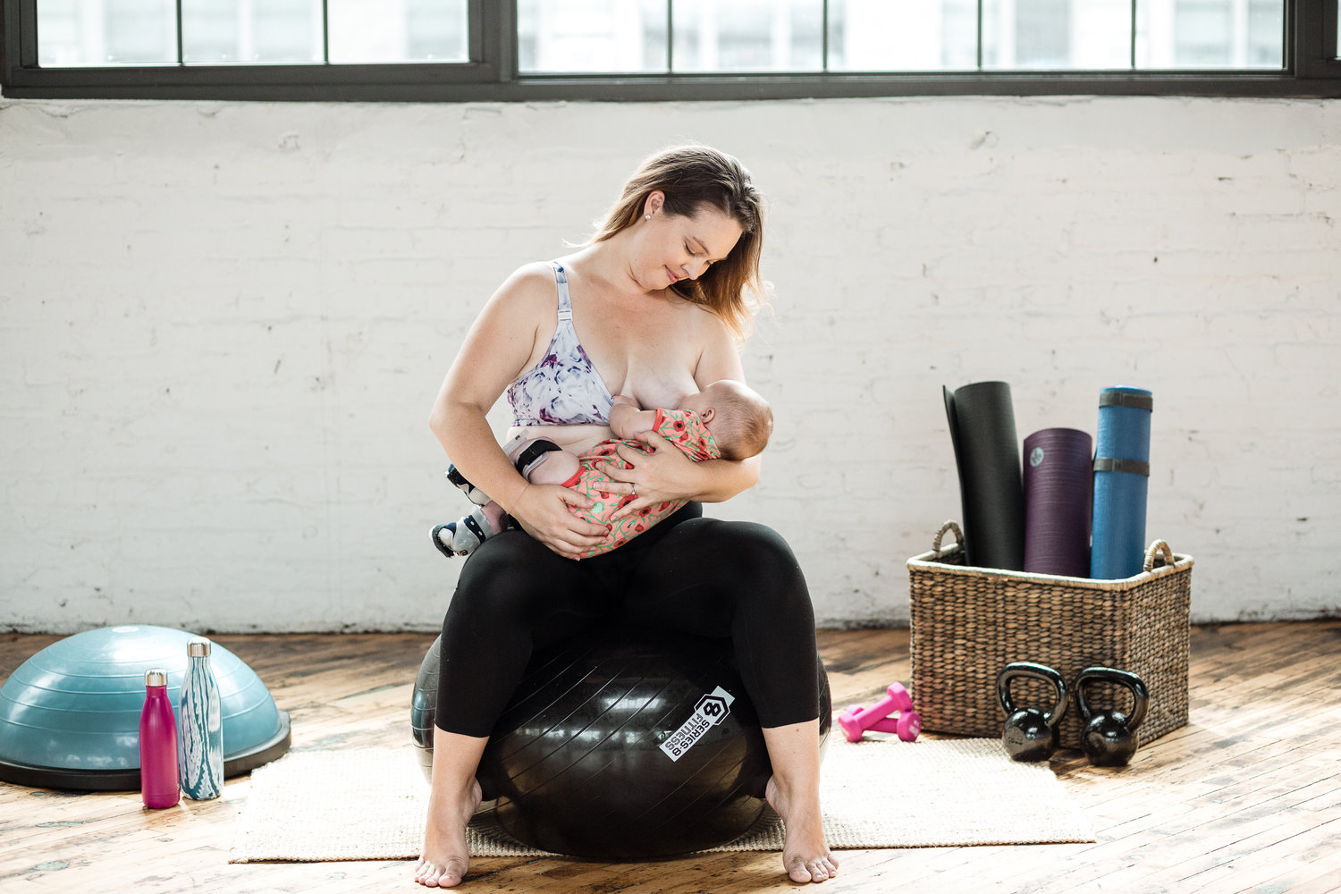 Sitting+on+a+Birth+Ball+while+Nursing.jpg